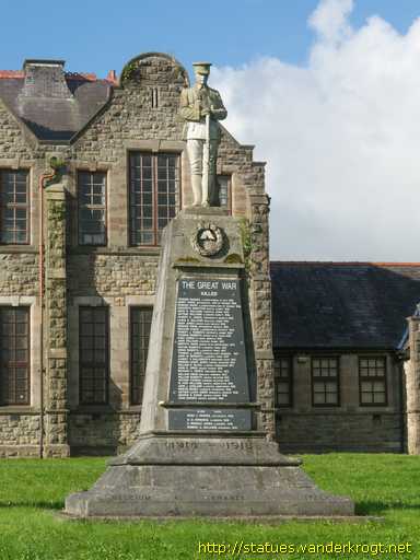 Llangefni /  World War I Memorial - Cofeb rhyfel byd cyntaf