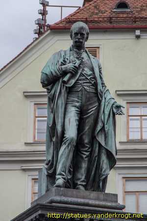 Graz /  Erzherzog-Johann-Brunnen-Denkmal