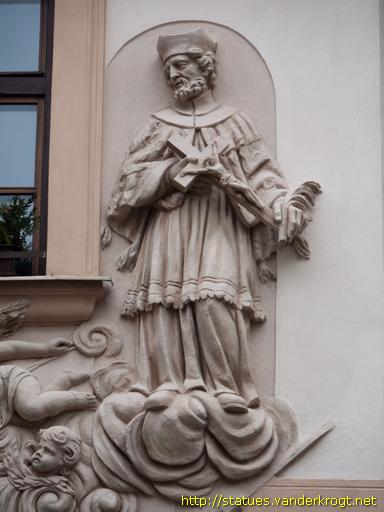 Praha /  Barokní reliéf se svĕtci