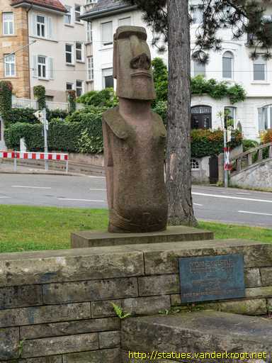 Stuttgart /  Moai-Skulptur