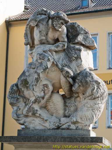 Ansbach /  Sankt Georg des zerstörten Luitpoldbrunnens