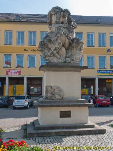 Ansbach /  Sankt Georg des zerstörten Luitpoldbrunnens