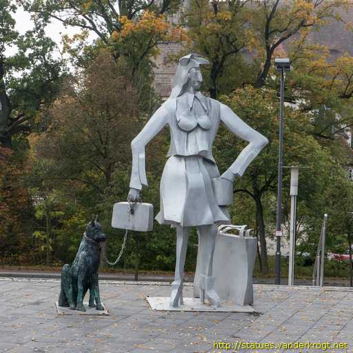 Ansbach /  Frau mit Hund