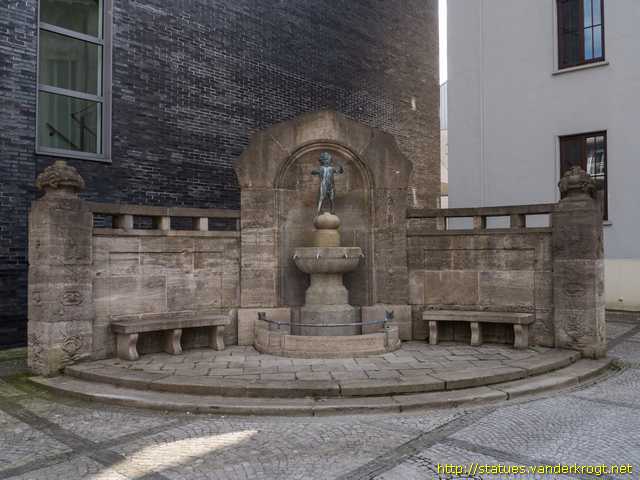 Bremerhaven /  Ludwig-Krüder-Brunnen