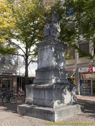 Darmstadt /  Justus-Liebig-Denkmal