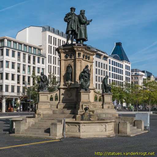 Frankfurt am Main /  Denkmal der Erfindung des Buchdrucks