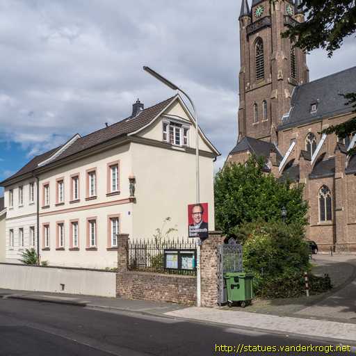 Bonn /  Hausmadonna