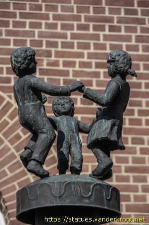 Kevelaer /  Amsterdam-Brunnen <i>oder</i> Kinderbrunnen