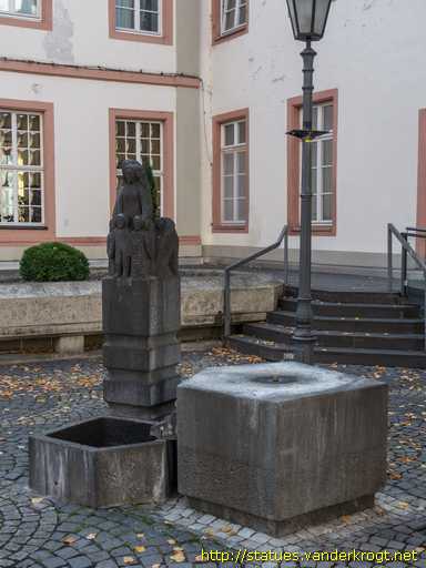 Koblenz /  Familienbrunnen