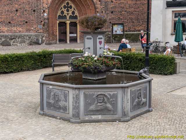 Tangermünde /  Stadtbrunnen