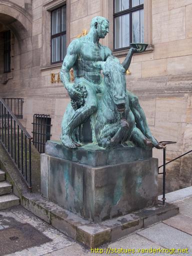 Dresden /  Bacchus auf einem trunkenen Esel reitend