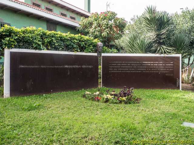 Telde /  Monumento a la Paz - Homenaje a Gandhi