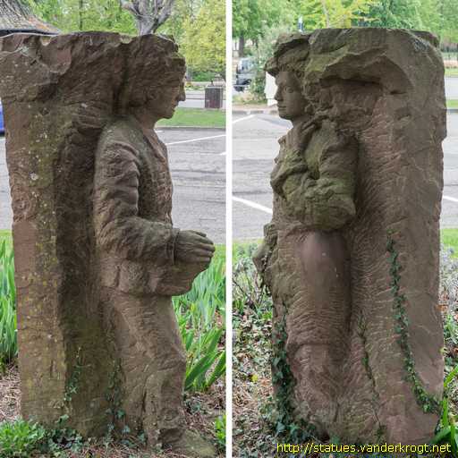 Ribeauvillé /  Sculpture d'un homme et une Femme