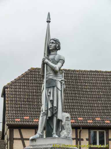 Guémar /  Jeanne d'Arc - Monument aux morts