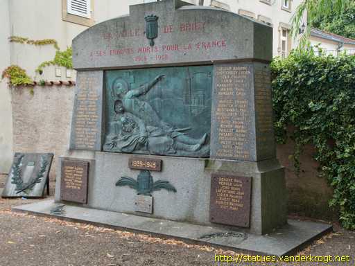 Briey /  Monument aux morts de 1914-18