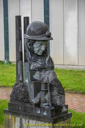 Grosbliederstroff /  Monument aux Mineurs