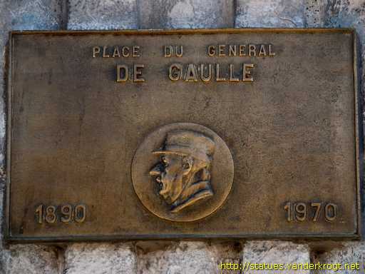 Le Quesnoy /  Plaque Nom de Place du Général de Gaulle