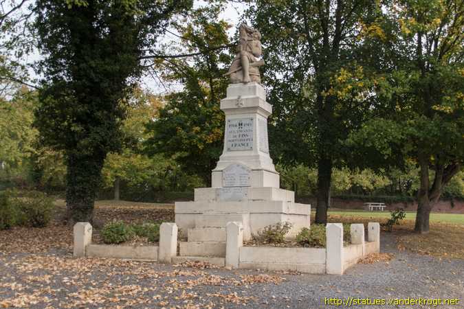 Fins /  Monument aux morts 1914-18