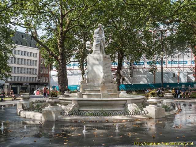 London /  William Shakespeare Fountain