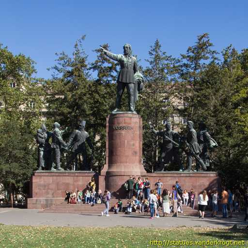 Budapest /  Kossuth Lajos emlékmű