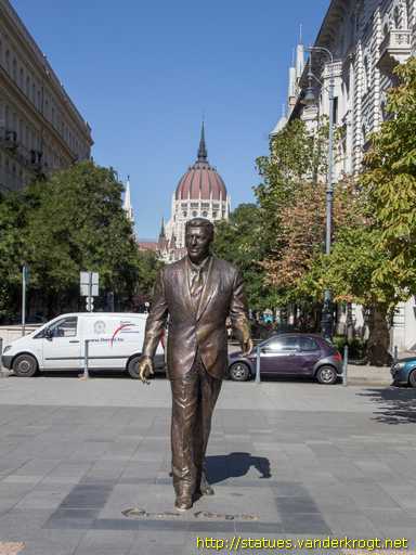 Budapest /  Ronald Reagan