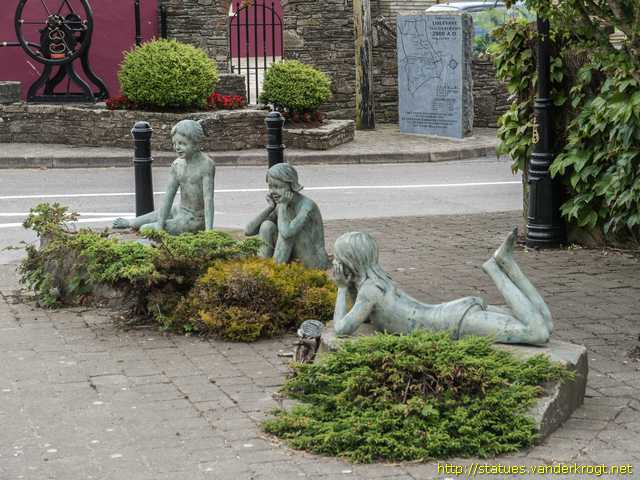Lislevane - Lios Leamháin /  Children Sculpture