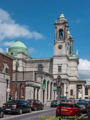 Athlone - Baile Átha Luain /  Saints' Statues at the Ss Peter and Paul Church