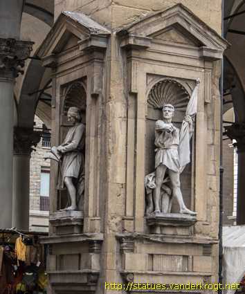 Firenze /  Statue del Mercato Nuovo