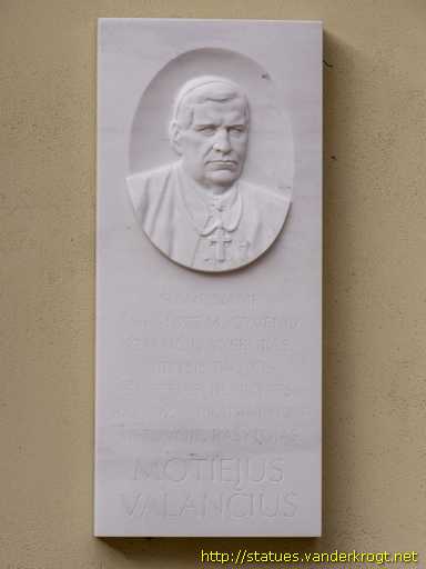 Kaunas /  Motiejui Valančiui memorialinė lenta