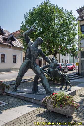 Šentjernej /  Spomenik narodnoosvobodilnega boja (NOB)