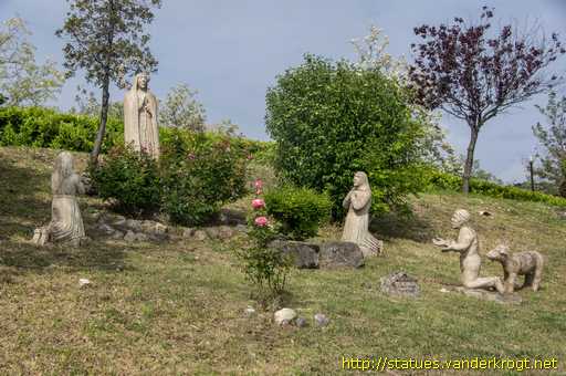 Borgo Maggiore /  Madonna di Fatima e tre pastorelli