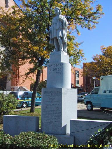 Newark /  Christopher Columbus Statue in Xavier Park