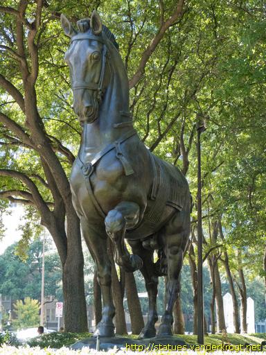 Dallas /  Horse for 'Alvear' Monument