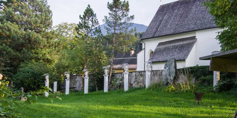 Suetschach - Büsten von Slowenischen Persönlichkeiten aus Kärntens