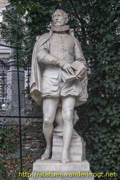 Brussel - Bruxelles - Standbeelden in de Kleine Zavel - Statues du Petit Sablon