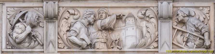 Hannover - Skulpturen an der Nordfassade des Neuen Rathauses