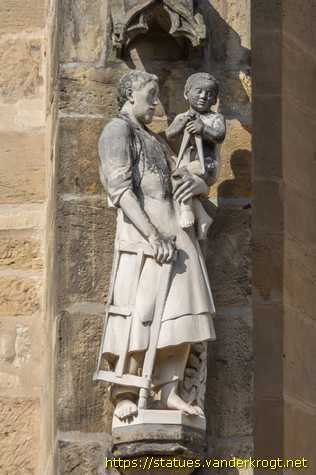 Hildesheim - Heiligenstatuen an der ehem. Pauluskirche