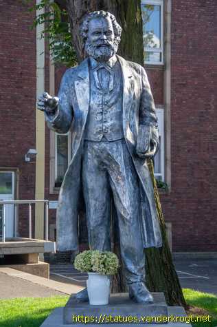Bochum - Wladimir Iljitsch Lenin und Karl Marx
