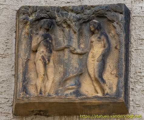 Halberstadt - Justitia, Adam und Eva