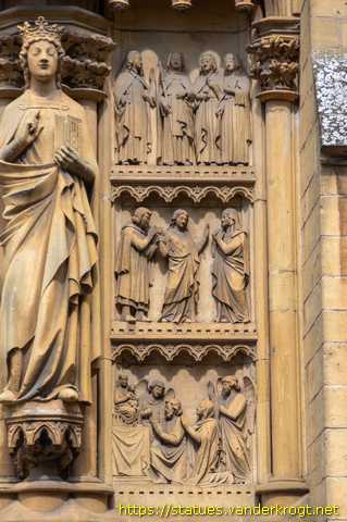 Metz - Sculptures sur l'Église Sainte-Ségolène