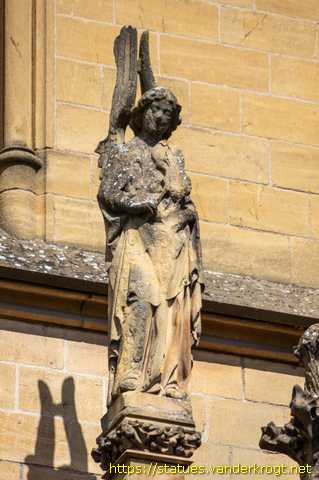 Metz - Sculptures sur l'Église Sainte-Ségolène