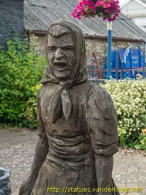 Saint Clears - Sanclêr / Rebecca Riots Sculpture