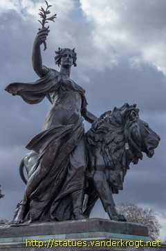 London - Queen Victoria Memorial