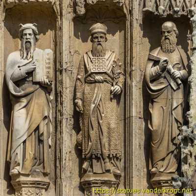 Beverley - Statues at Beverley Minster