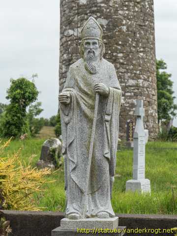 Aghagower - Achadh Ghobhair / Saints' statues around St. Patrick's Church