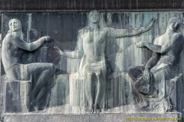 Reggio nell'Emilia - Monumento ai Caduti