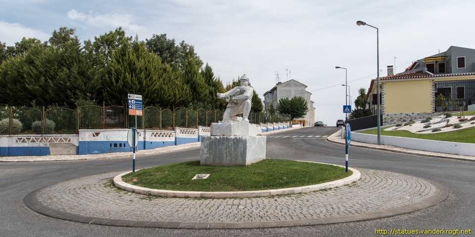 Borba - Monumento ao Bombeiro Voluntário