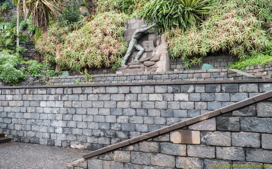 Funchal - Monumento ao Trabalhador Madeirense