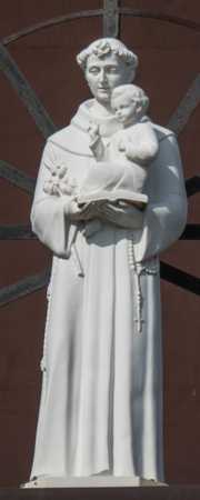 Borgo Maggiore - Statue dei Santi al Santuario del Cuore Immacolato di Maria